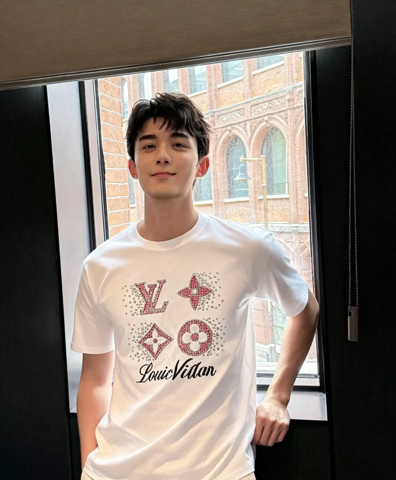 Louis Vuitton/Louis Vuitton line bead embroidery round neck short sleeves